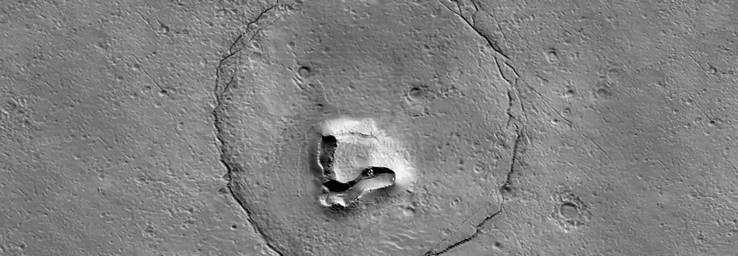 Image of a landscape on Mars that resembles the face of a bear