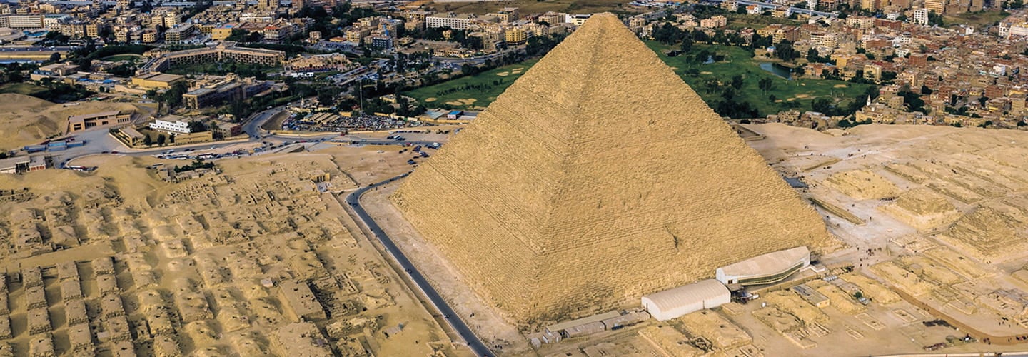 Bird&apos;s eye view of the Great Pyramid