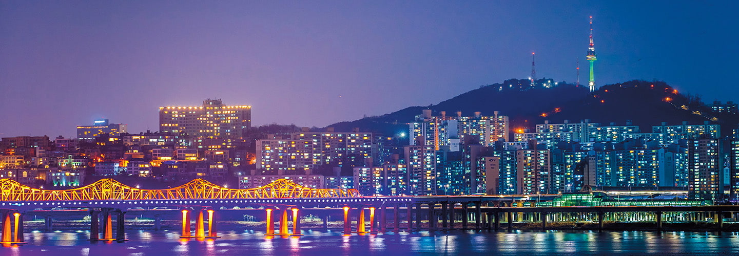 Photo of Seoul at night